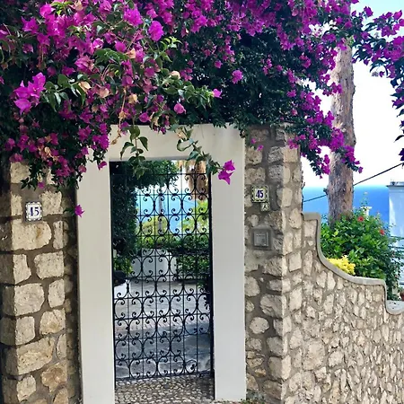 Villa Azzurra *