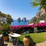 Azzurra Capri