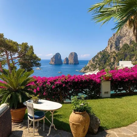 Azzurra Capri